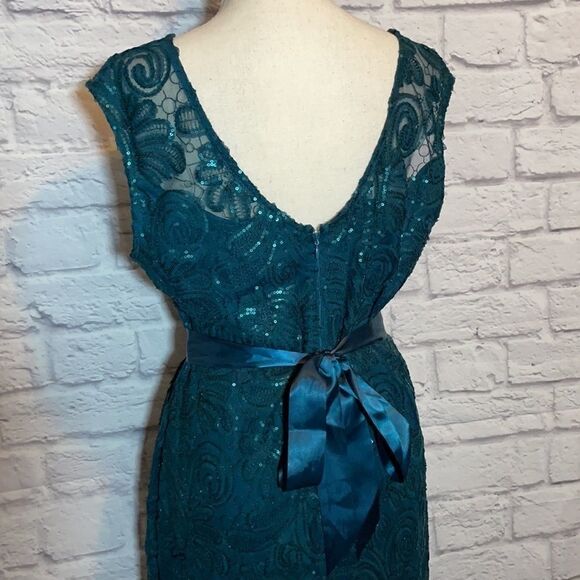 LE Chateau Sequin Soutache Shift Cocktail Dress Size XXS - Picture 8 of 15